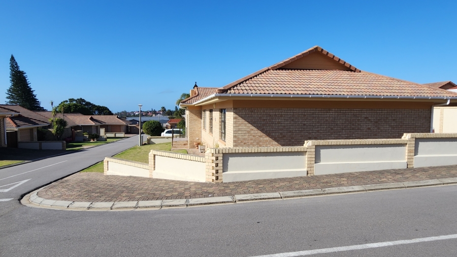 3 Bedroom Property for Sale in Linkside Western Cape